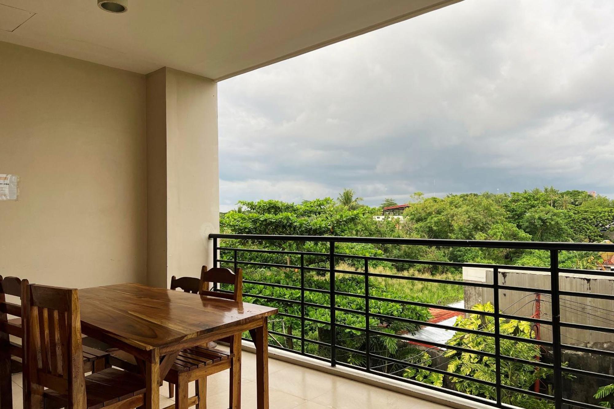 Sta Rosa Inn Iloilo Powered By Cocotel 외부 사진