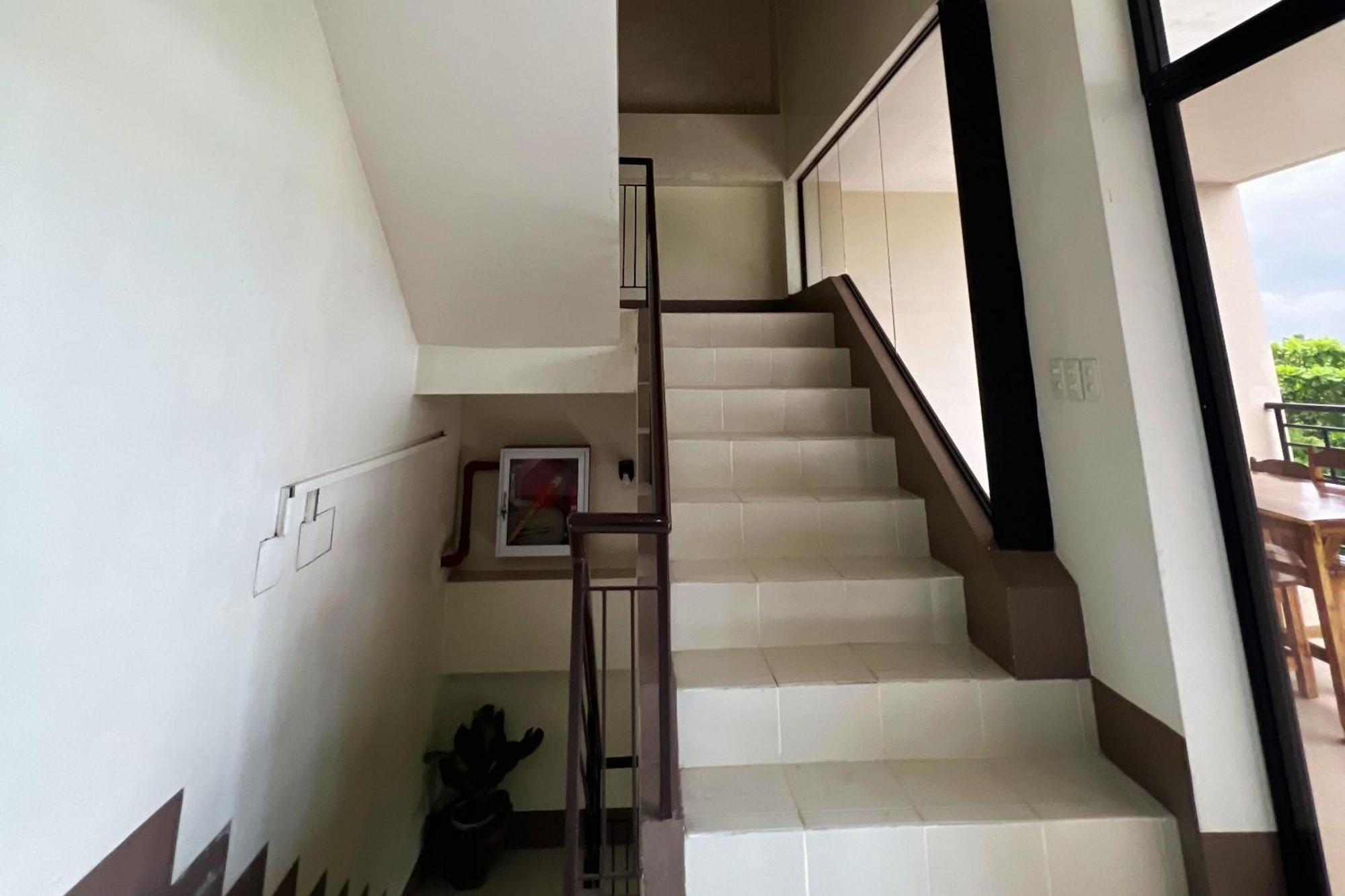 Sta Rosa Inn Iloilo Powered By Cocotel 외부 사진
